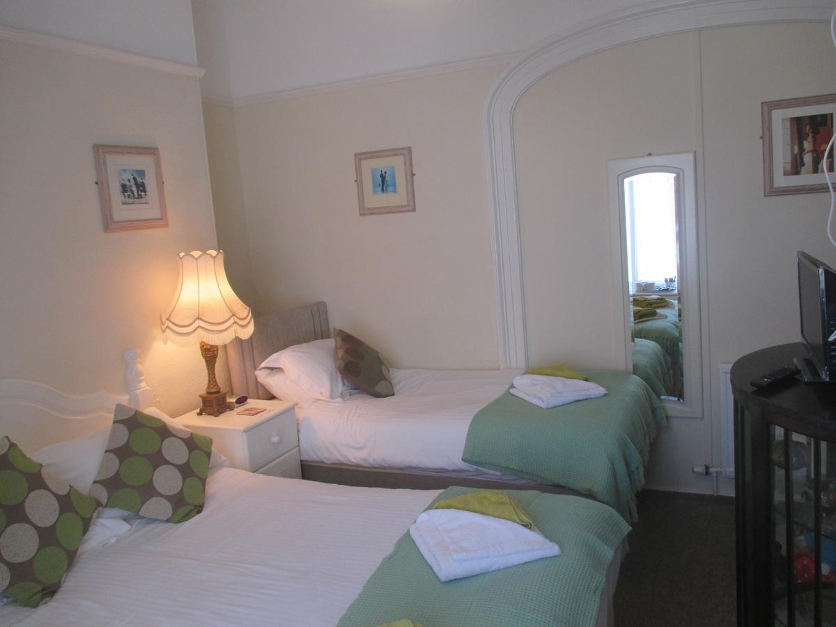 Caledonia Guest House Plymouth Esterno foto